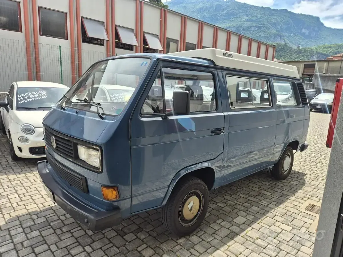 Usata VW Multivan 68 CV (50 kW) 1992 Bluazzurro Monovolume