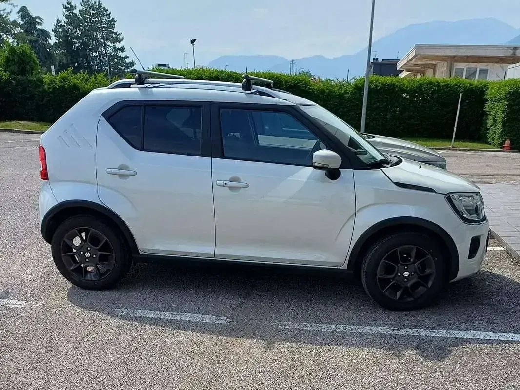 Usata Suzuki Ignis 83 CV (61 kW) 2023 Bianco SUV