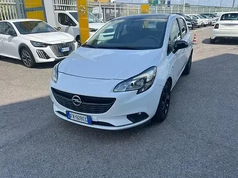 Usata Opel Corsa Edition 90 CV (66 kW) 2019 Utilitaria