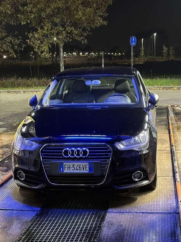 Usata 2012 Audi A1 Ambition Tre volumi | 5800 € (Ottimo prezzo) - Immagine 1/4