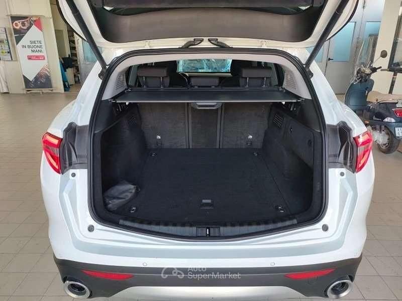 Usata Alfa Romeo Stelvio Ti 190 CV (139 kW) 2021 Bianco SUV