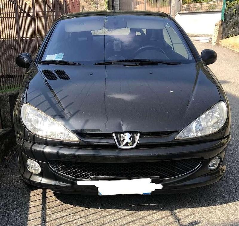 Usata Peugeot 206 CC Quiksilver 109 CV (80 kW) 2005 Cabrio