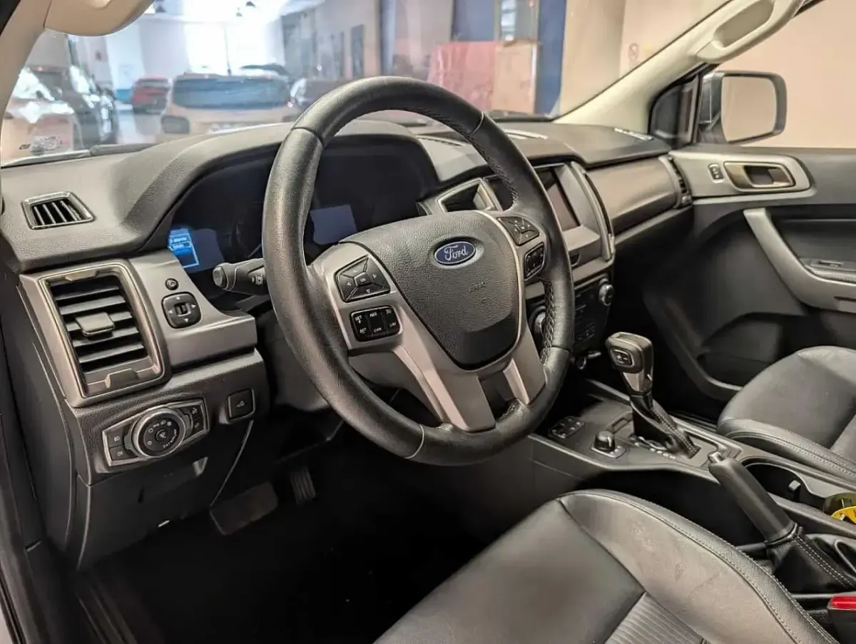 Usata Ford Ranger Limited 213 CV (156 kW) 2022 Bianco Pick-up