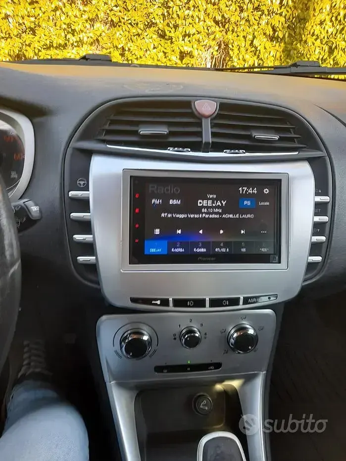 Usata Lancia Delta 120 CV (88 kW) 2009 Utilitaria