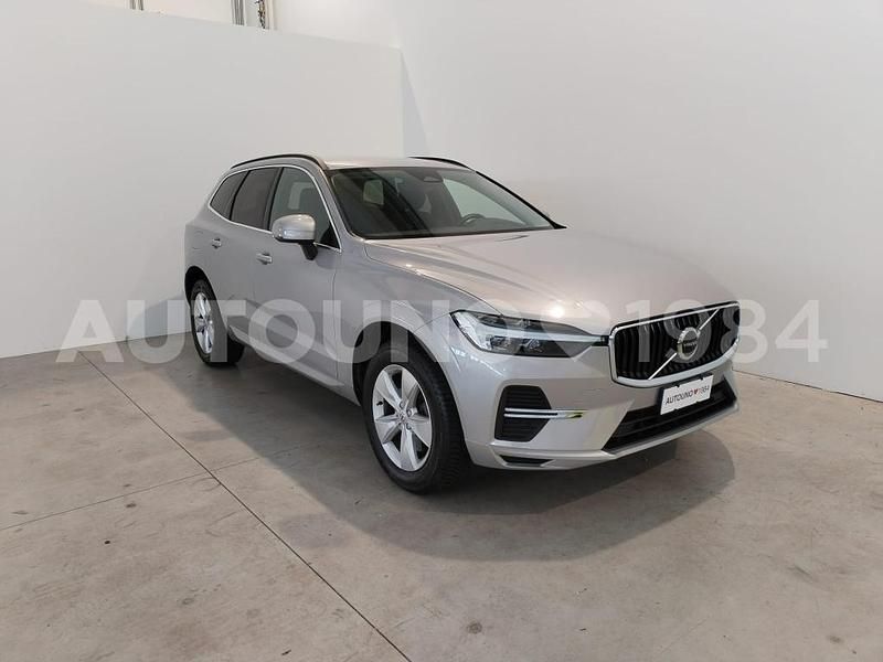 Grigio Usata 2023 Volvo XC60 Core SUV | 33.900 € (Super prezzo) - Immagine 1/4