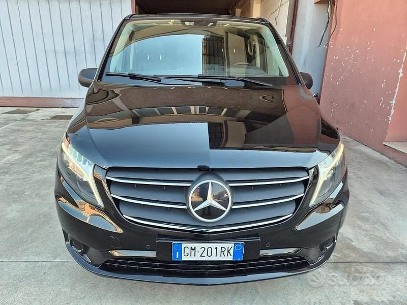 Usata Mercedes Vito 163 CV (119 kW) 2023 Nero Furgone
