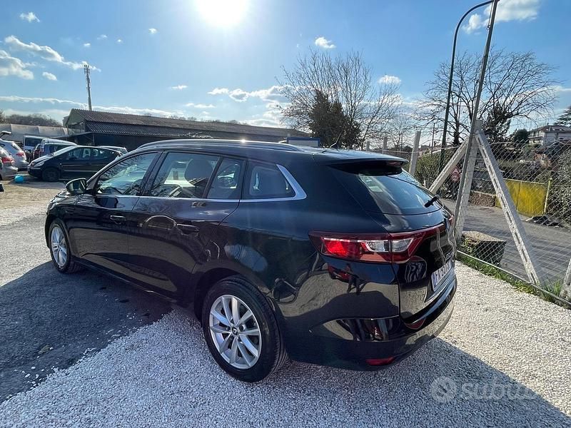 Usata Renault Mégane GrandTour Intens 110 CV (80 kW) 2019 Nero Station wagon