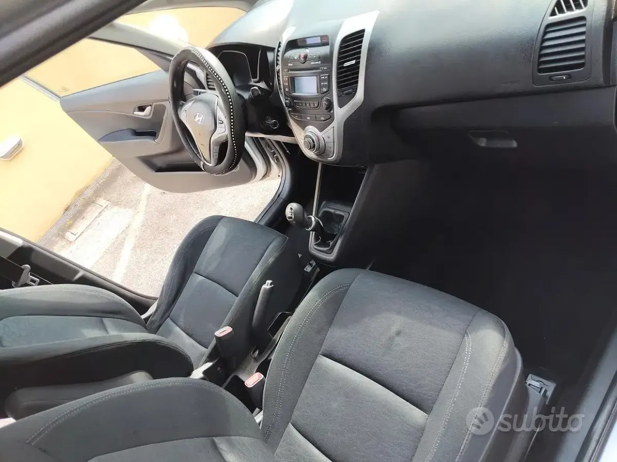 Usata Hyundai ix20 90 CV (66 kW) 2011 Grigio Utilitaria