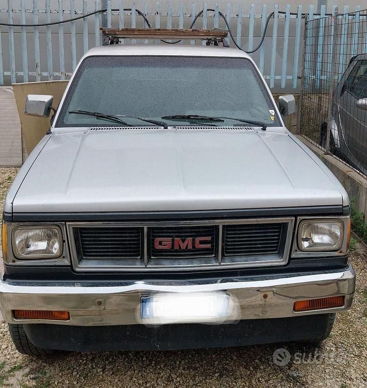 Usata GMC Jimmy 115 CV (84 kW) 1987 Grigio SUV