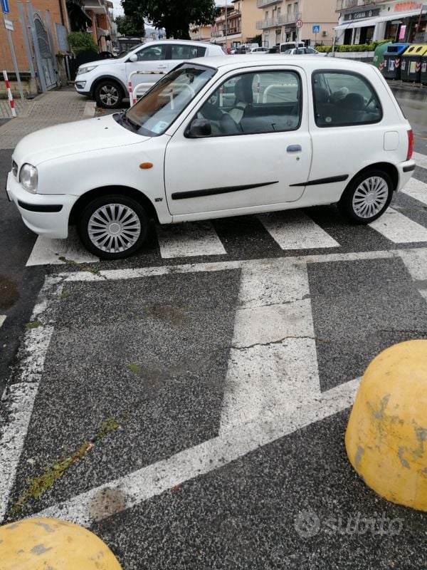 Usata Nissan Micra 54 CV (39 kW) 1999 Bianco Utilitaria