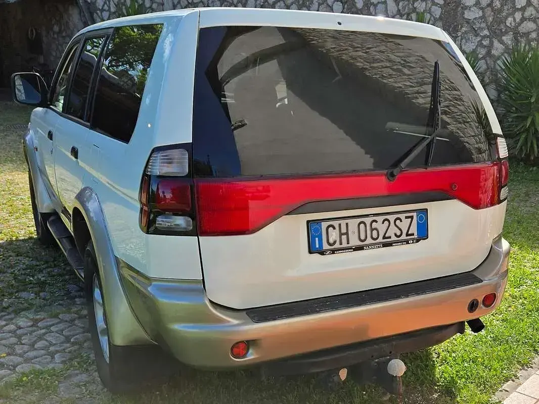 Occasion Mitsubishi Montero 177 ch (130 kW) 1997 Blanc SUV