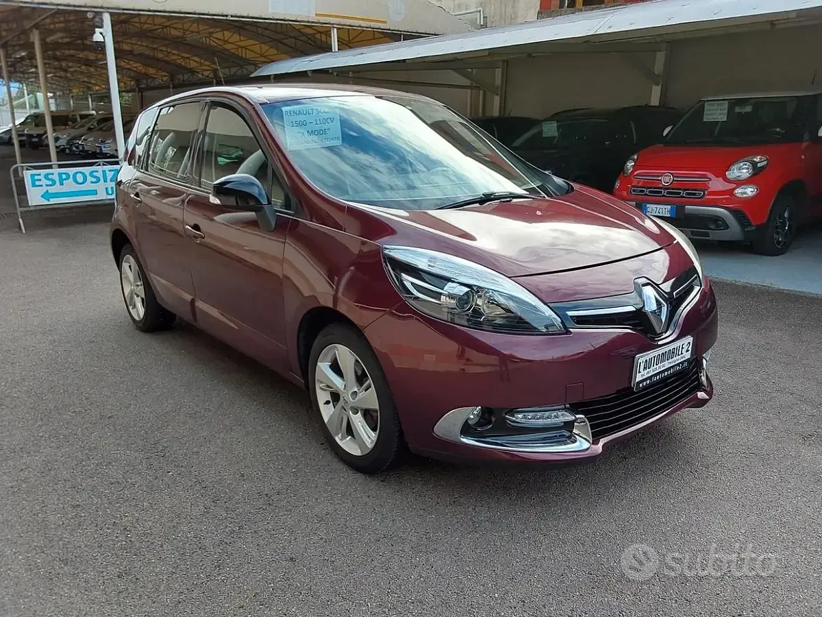 Usata Renault Scénic III XMOD 110 CV (80 kW) 2014 Viola Monovolume