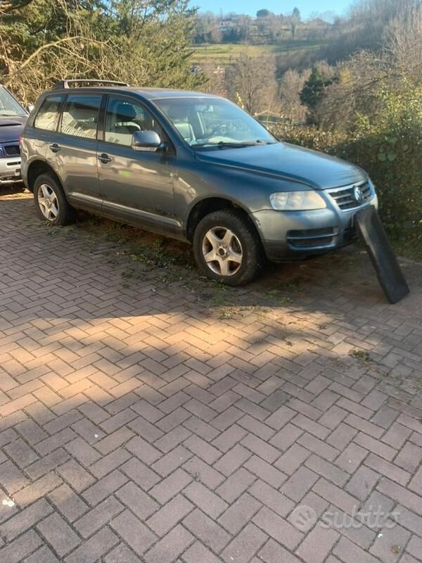 Grigio Usata 2004 VW Touareg SUV | 1399 € - Immagine 1/4