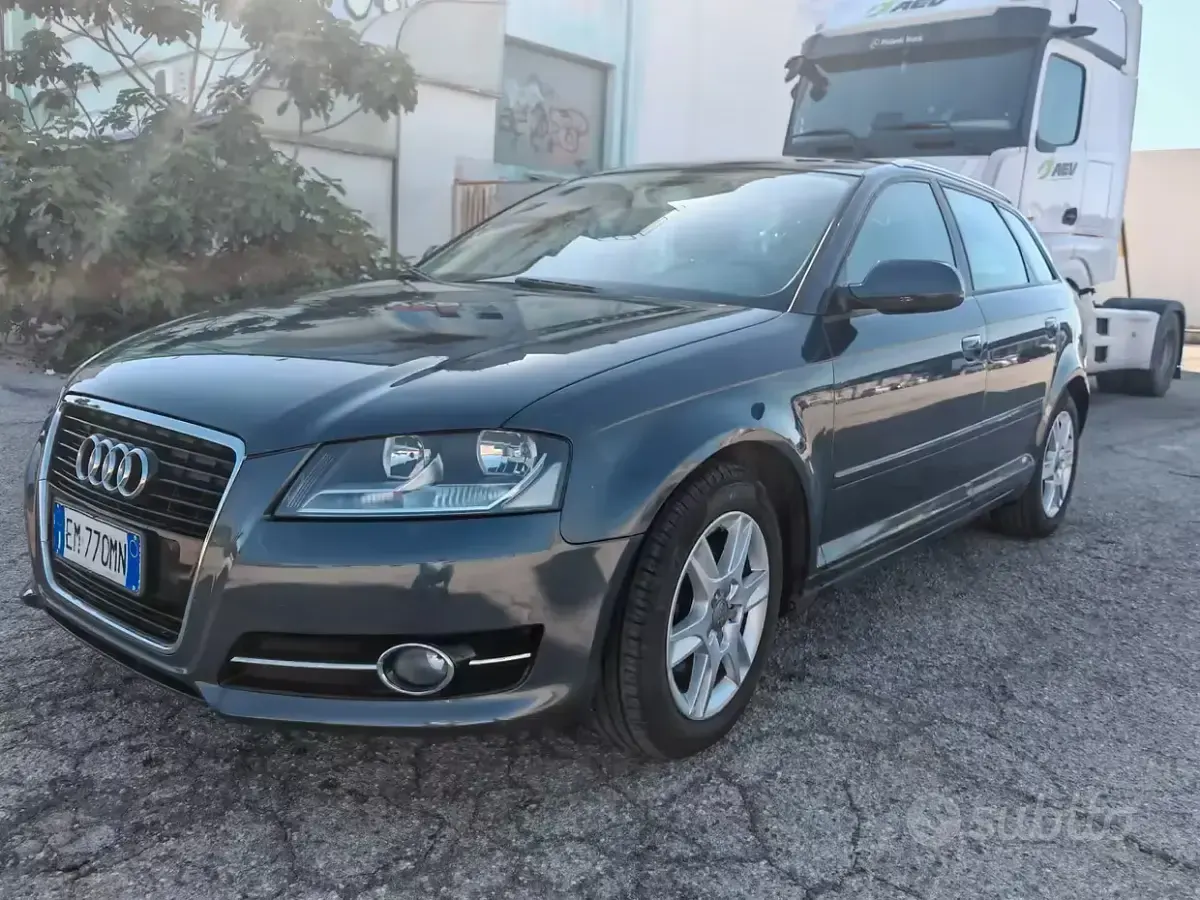 Usata Audi A3 90 CV (66 kW) 2012 Grigio Utilitaria