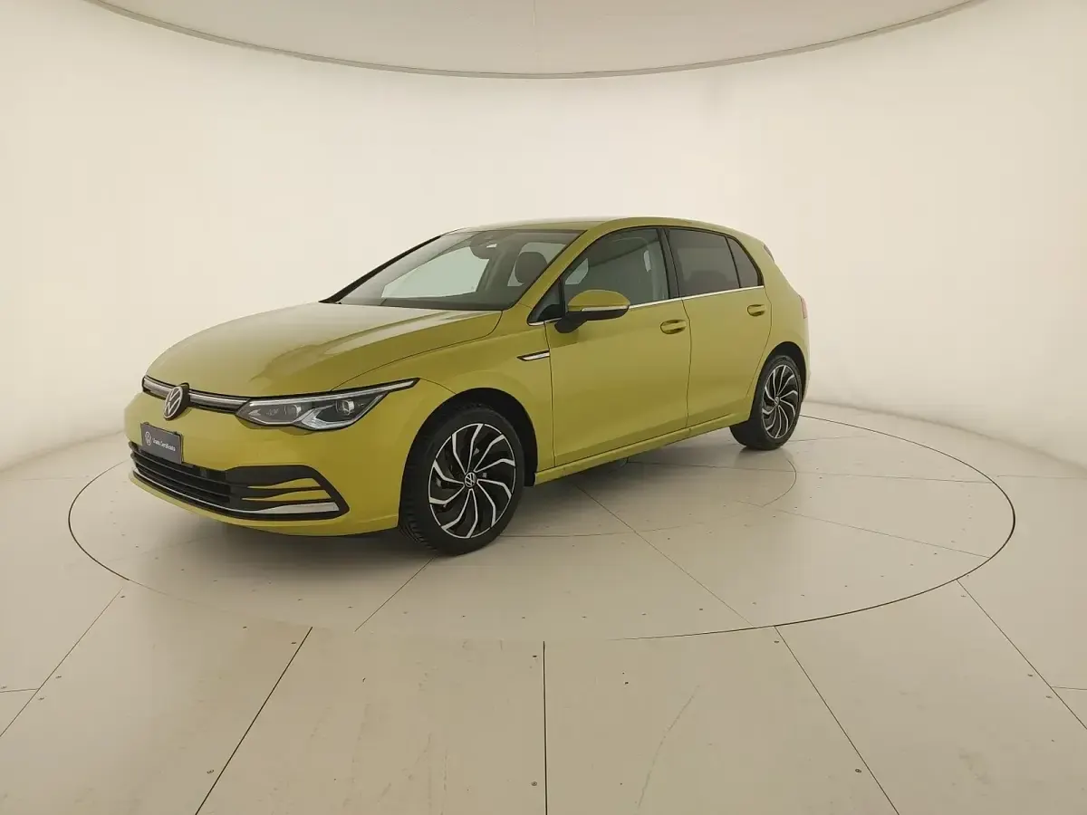 Usata VW Golf VIII Style 131 CV (96 kW) 2023 Berlina