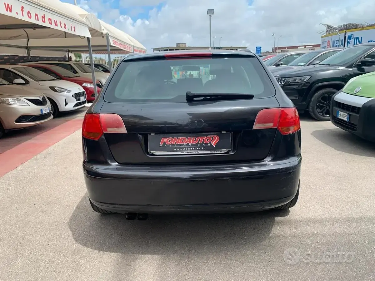 Begagnad Audi A3 Attraction 105 HK (77 kW) 2005 Grå Halvkombi