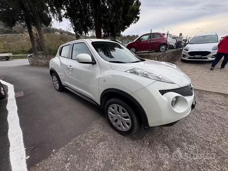Usata Nissan Juke Tekna 116 CV (85 kW) 2012 Bianco SUV
