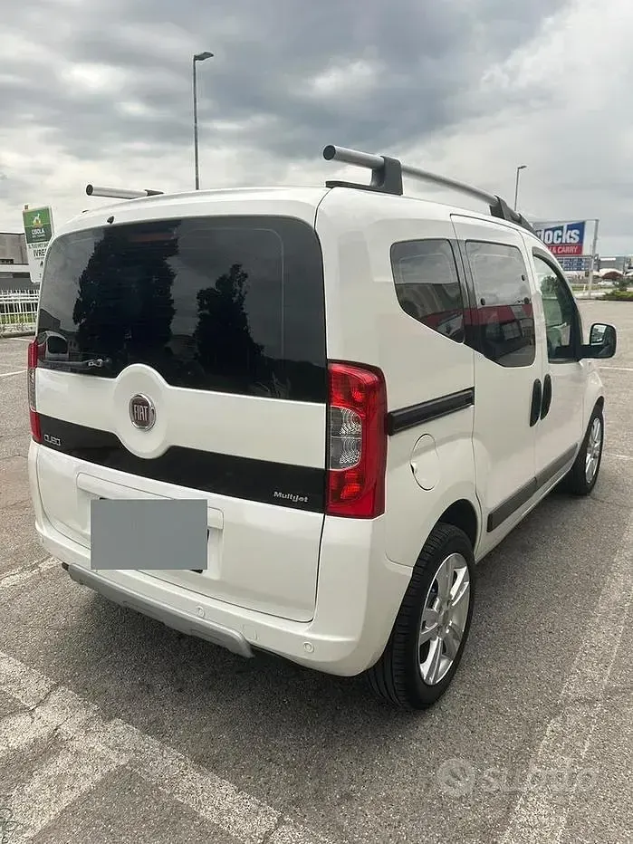 Usata Fiat Qubo Trekking 75 CV (55 kW) 2014 Bianco Monovolume
