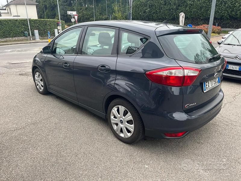 Usata Ford C-MAX 116 CV (85 kW) 2014 Grigio Monovolume