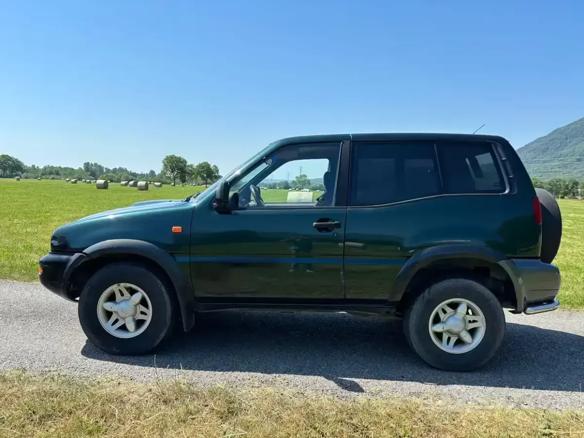 Usata Nissan Terrano 125 CV (91 kW) 1997 Verde SUV
