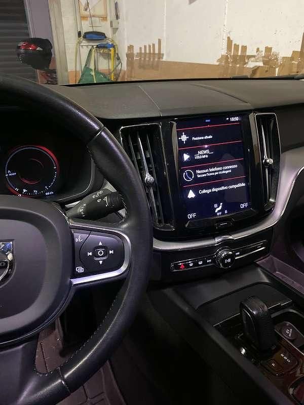 Usata Volvo XC60 Momentum 250 CV (183 kW) 2020 SUV