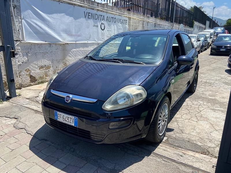 Usata Fiat Punto Active 69 CV (50 kW) 2011 Nero Utilitaria