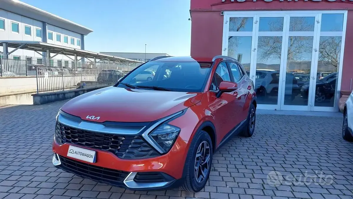 Usata Kia Sportage 136 CV (100 kW) 2022 Arancione SUV