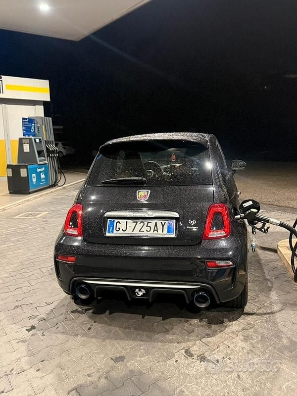 Usata Abarth 595 Turismo 165 CV (121 kW) 2021 Nero Berlina