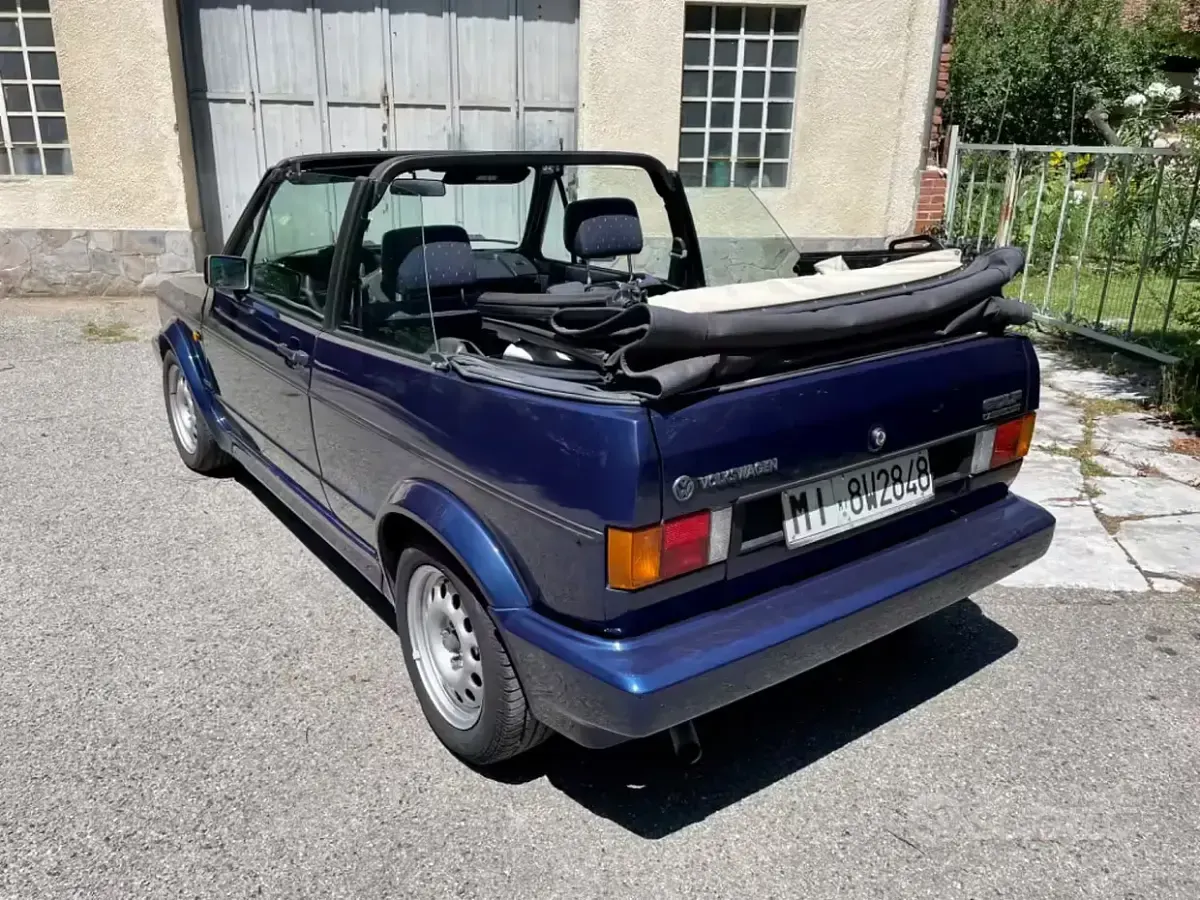 Usata VW Golf Cabriolet 98 CV (72 kW) 1992 Blu Cabrio