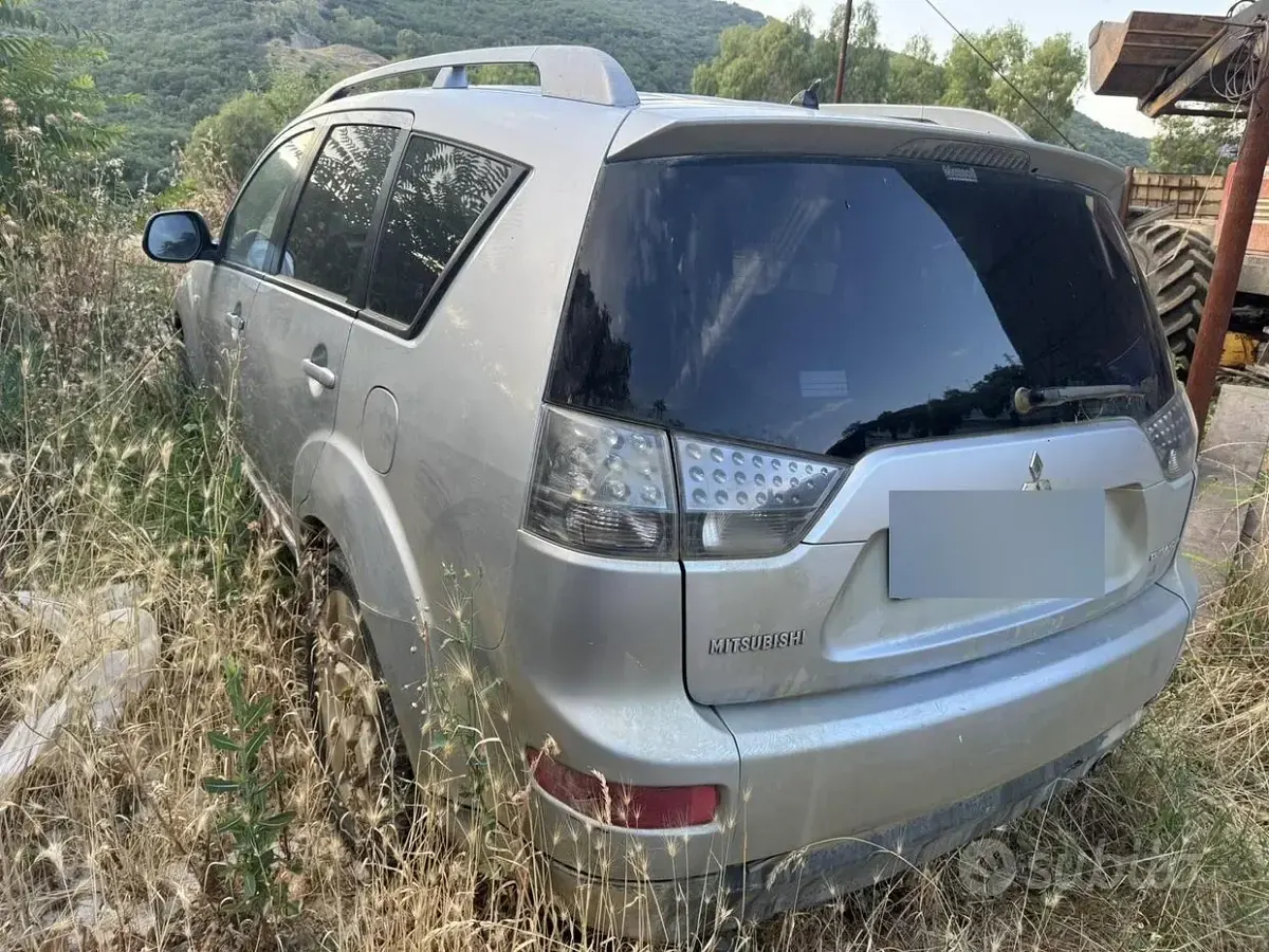 Usata Mitsubishi Outlander 140 CV (102 kW) 2007 Grigio SUV