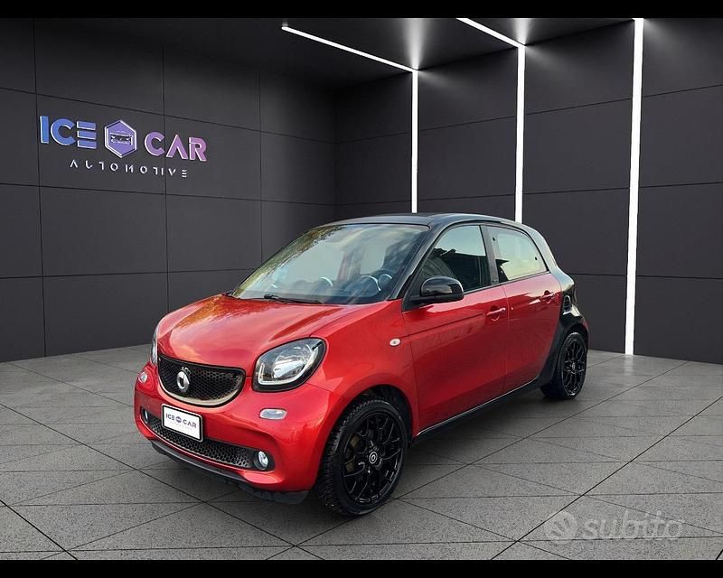 Usata Smart ForFour Prime 70 CV (51 kW) 2016 Rosso Utilitaria
