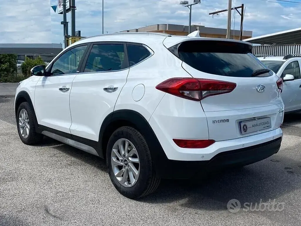 Usata Hyundai Tucson Xpossible 116 CV (85 kW) 2017 Bianco SUV