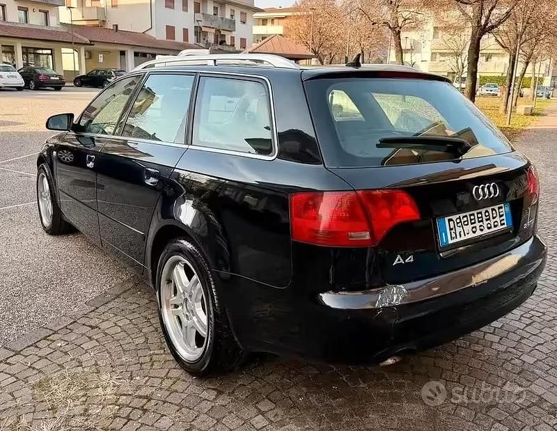 Usata Audi A4 163 CV (119 kW) 2004 Nero Station wagon