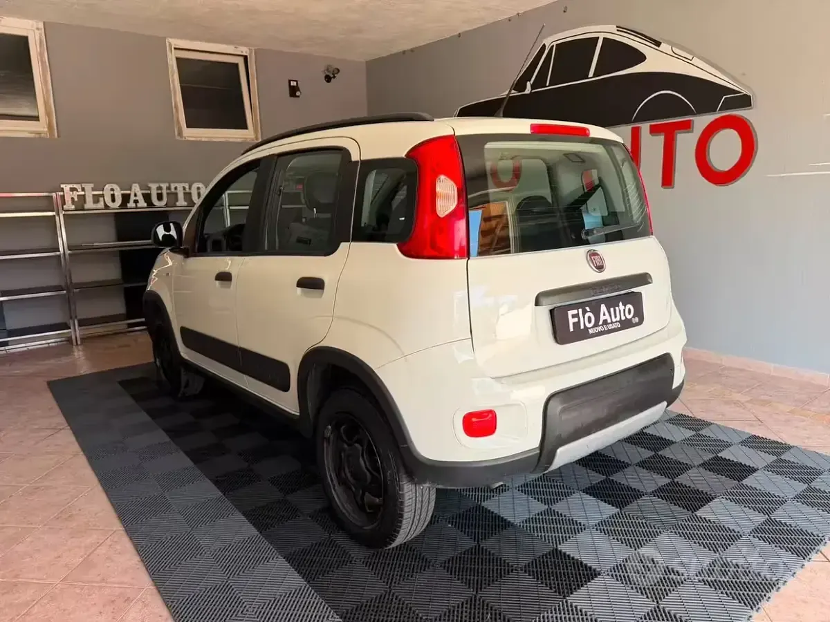 Usata Fiat Panda 4x4 85 CV (62 kW) 2020 Bianco Utilitaria