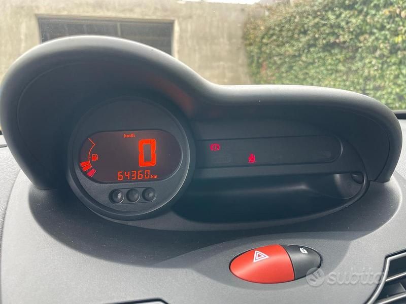 Usata Renault Twingo Dynamique 75 CV (55 kW) 2009 Utilitaria