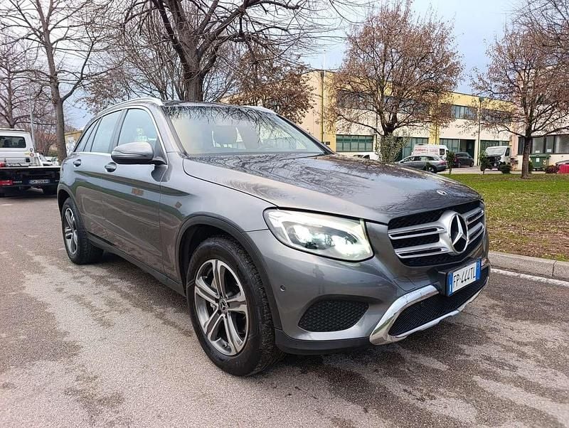 Usata Mercedes GLC220 170 CV (125 kW) 2018 Grigio SUV