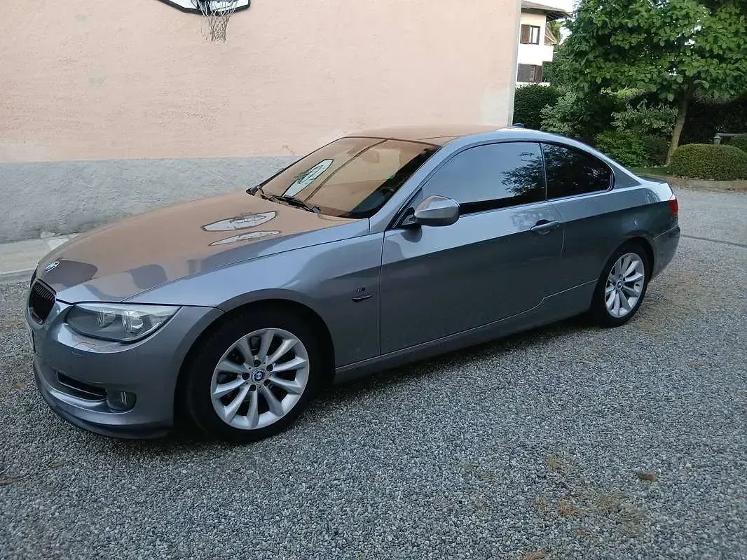 Usata BMW 320 184 CV (135 kW) 2010 Coupé