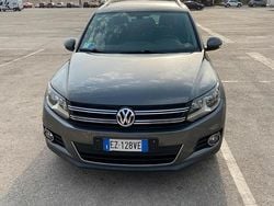 Grigio Usata 2015 VW Tiguan Sport SUV | 13.000 € (Buon prezzo)