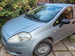 Grigio Usata 2008 Fiat Punto Tre volumi | 4300 € (Molto cara)