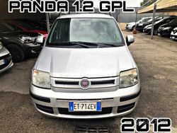 Grigio Usata 2010 Fiat Panda Tre volumi | 2399 € (Ottimo prezzo)
