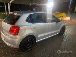 Grigio Usata 2009 VW Polo Due volumi | 2990 € (Molto cara)