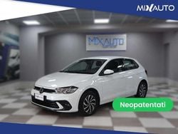 Bianco Usata 2022 VW Polo Life Tre volumi | 16.900 € (Ottimo prezzo)