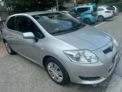 Grigio Usata 2008 Toyota Auris Sol Tre volumi | 3250 € (Ottimo prezzo)