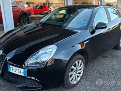 Giallo Usata 2018 Alfa Romeo Giulietta Super Tre volumi | 8400 € (Super prezzo)