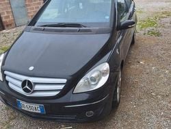 Nero Usata 2006 Mercedes B180 Monovolume | 3500 € (Cara)