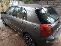 Grigio Usata 2003 Toyota Corolla Tre volumi | 1500 € (Buon prezzo)