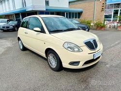 Oro Usata 2007 Lancia Ypsilon Due volumi | 2490 € (Buon prezzo)