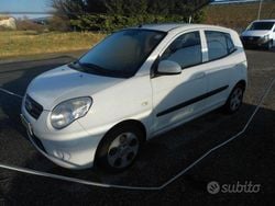 Bianco Usata 2010 Kia Picanto LX Due volumi | 2500 € (Buon prezzo)