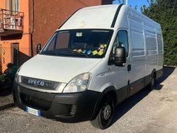 Bianco Usata 2010 Iveco Daily Furgone | 11.000 € (Buon prezzo)