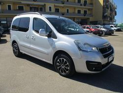 Grigio Usata 2017 Peugeot TePee Furgone | 7450 € (Buon prezzo)